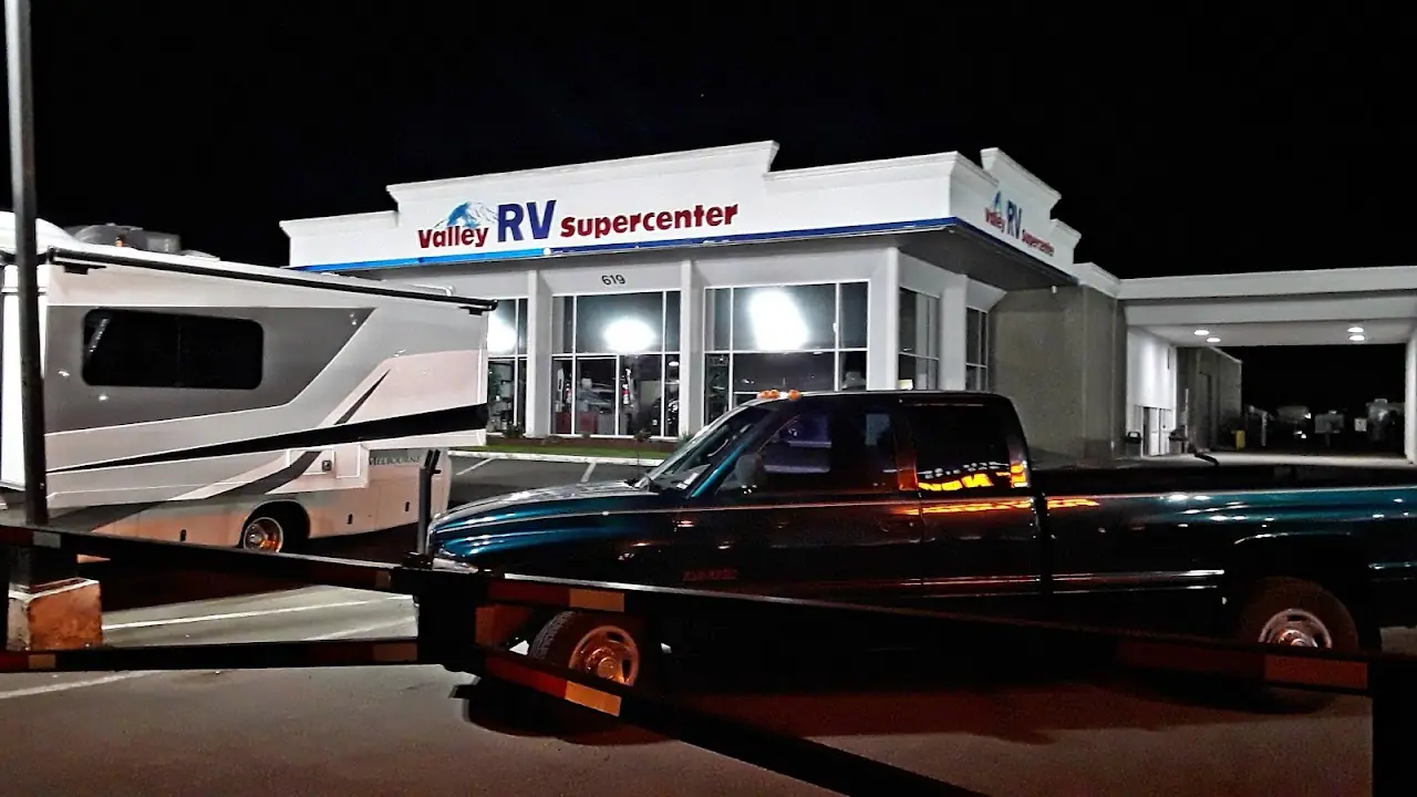 Valley RV Supercenter, RV dealers in Kent
