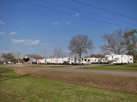 C.W. Hattabaugh Camper Sales in Bald Knob, AR