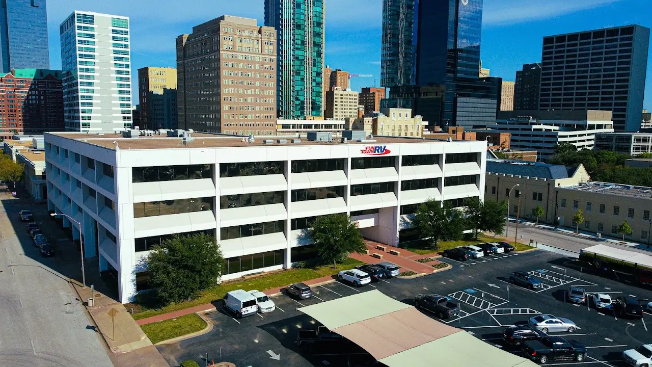 Fun Town RV Corporate Headquarters, RV dealers in Fort Worth