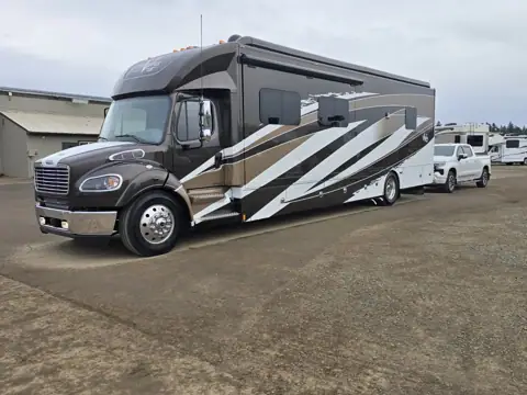 Royal Coach Sales in Eugene, OR