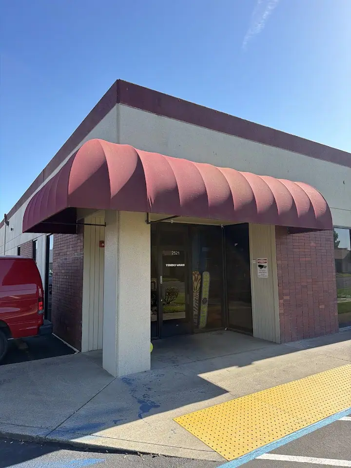 Yimbo Vans, RV dealers in West Sacramento
