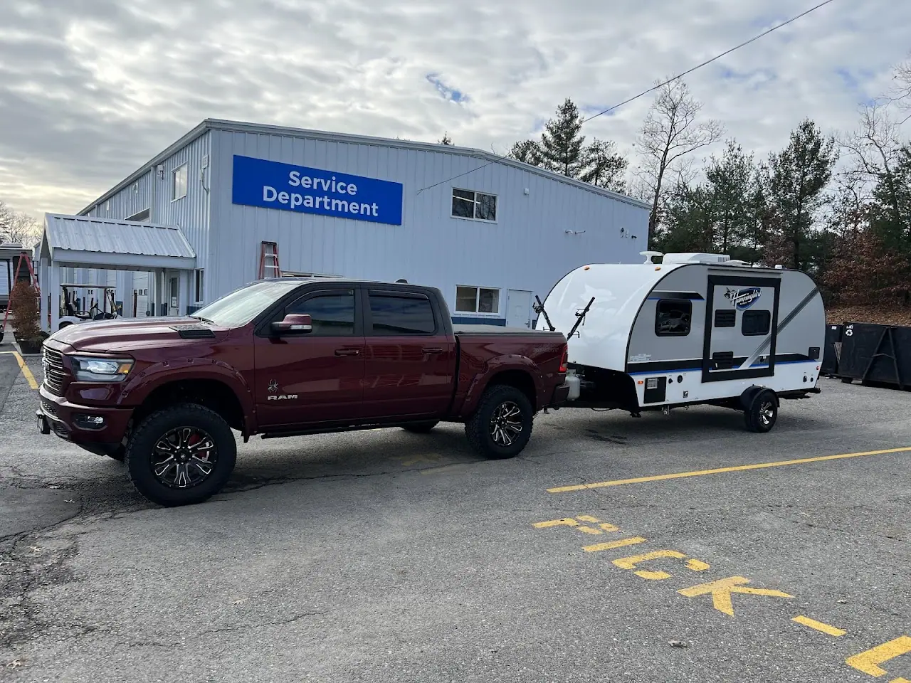 Camping World - Uxbridge, RV dealers in Uxbridge