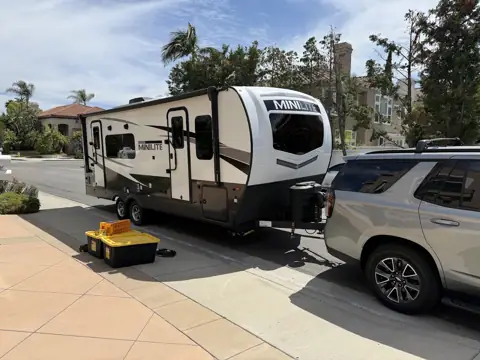 Major RV Sales photo 3
