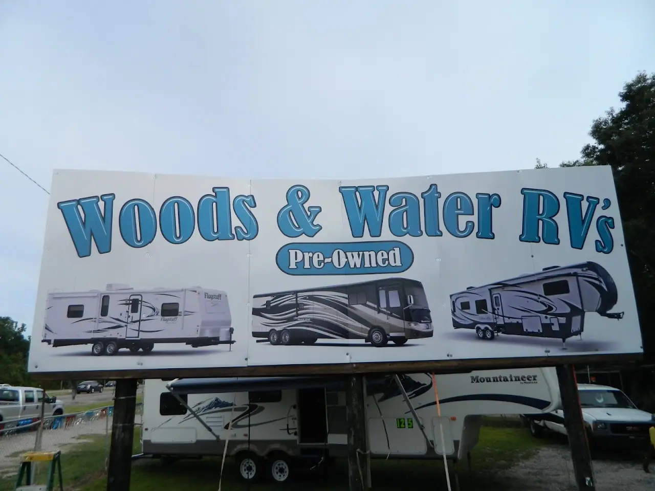 Woods & Water RV's, RV dealers in Pensacola