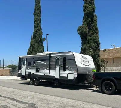 TRAVEL TRAILS RV SALES photo 2