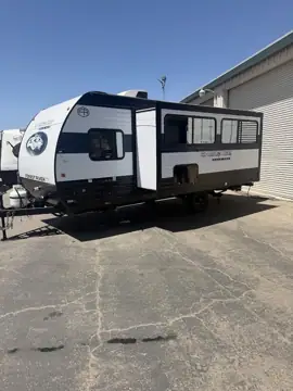 Sky River RV - Fresno photo 3