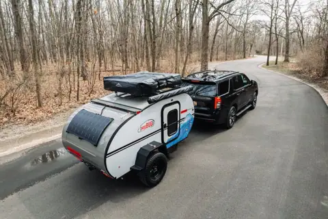 Modern Buggy RV in Edwardsburg, MI