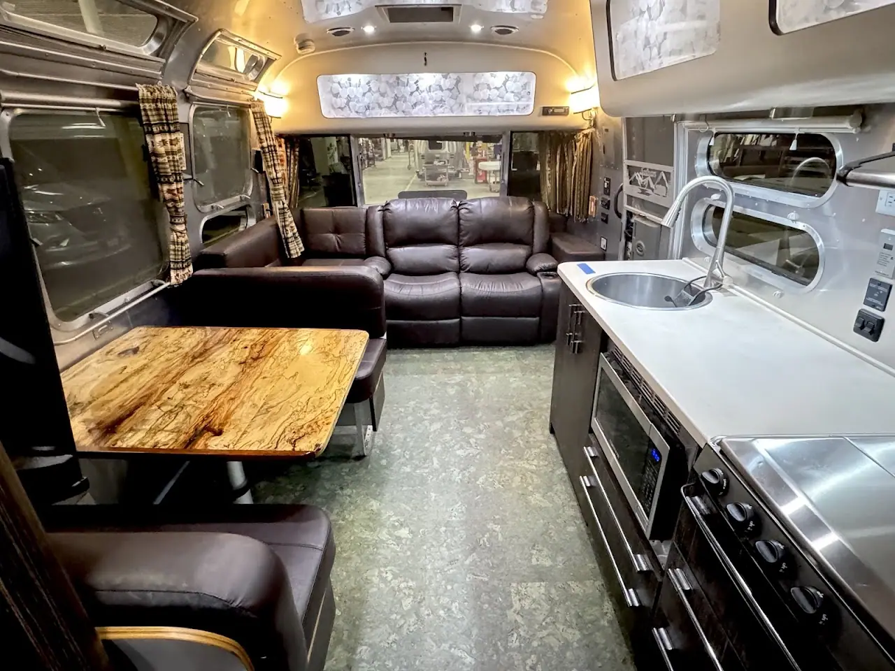 Ultimate Airstreams, RV dealers in Clackamas