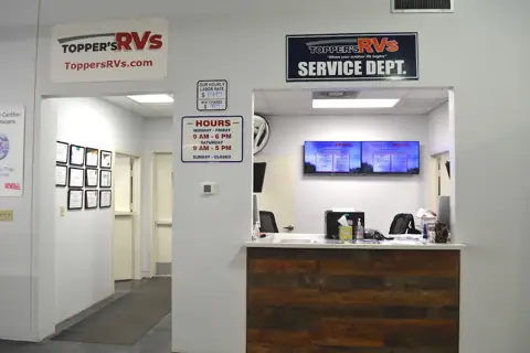 Topper's RVs in Waller, TX