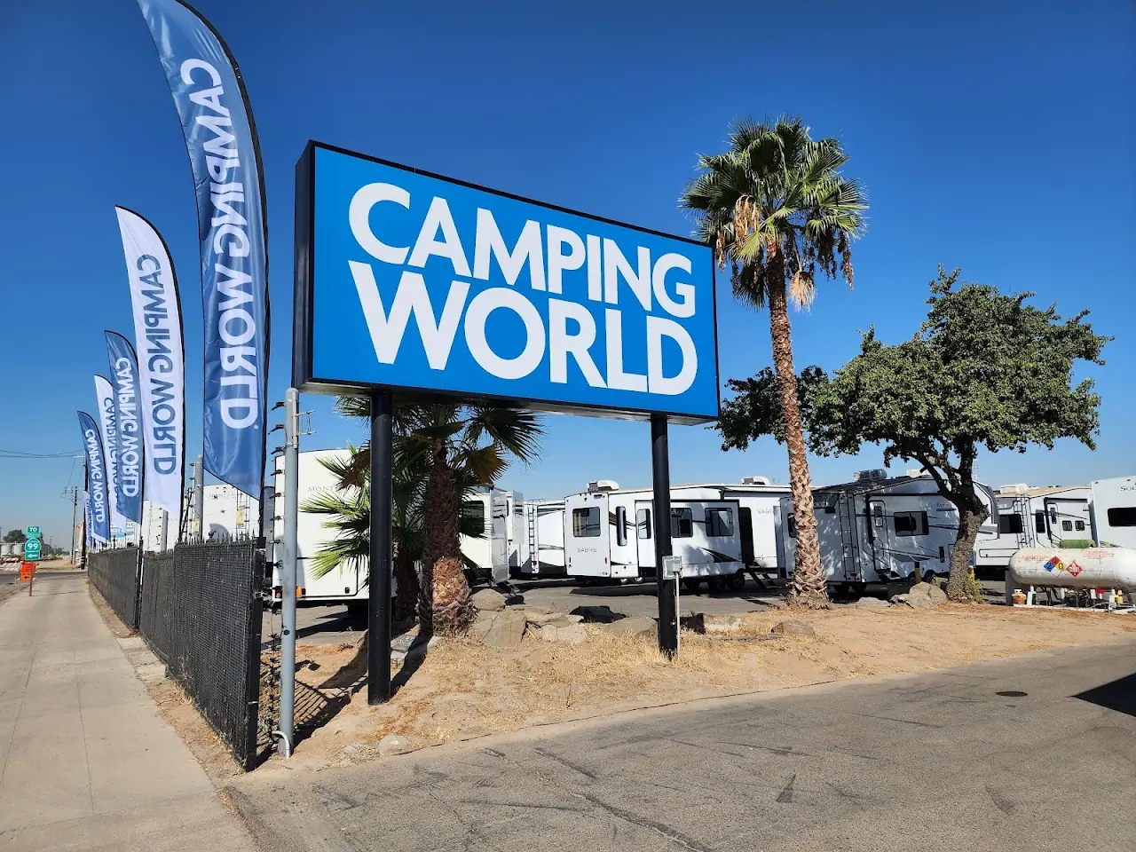 Camping World - Fresno, RV dealers in Fresno