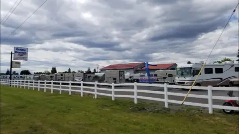 Bobby Combs RV Centers - Hayden photo 3