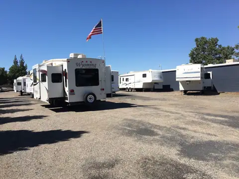 Central Auto and RV Sales photo 2