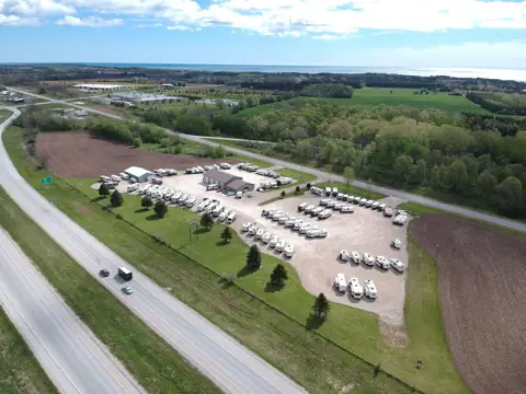 Schieks RV in Newton, WI