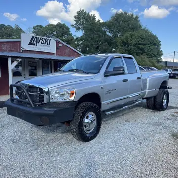Lavski Autos and Campers in Jefferson, GA