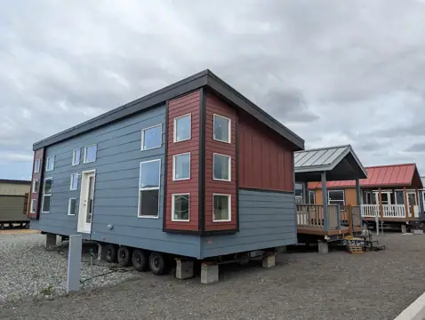 Larson Home Center photo 2