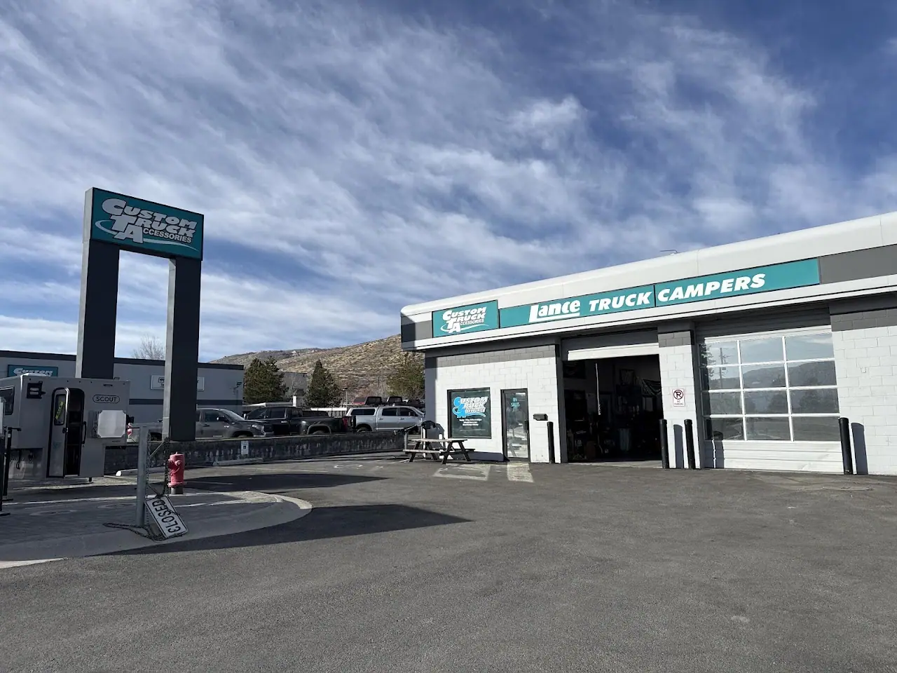 Custom Truck Accessories - RV & Truck Camper Center, RV dealers in Carson City