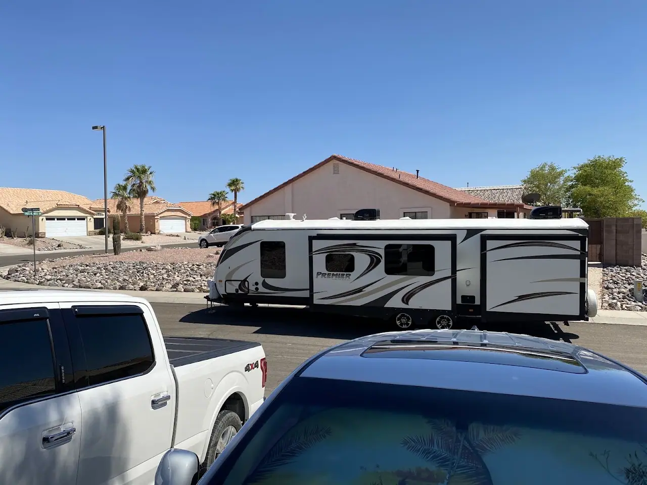 Aarmco Auto & RV Sales, RV dealers in Livingston