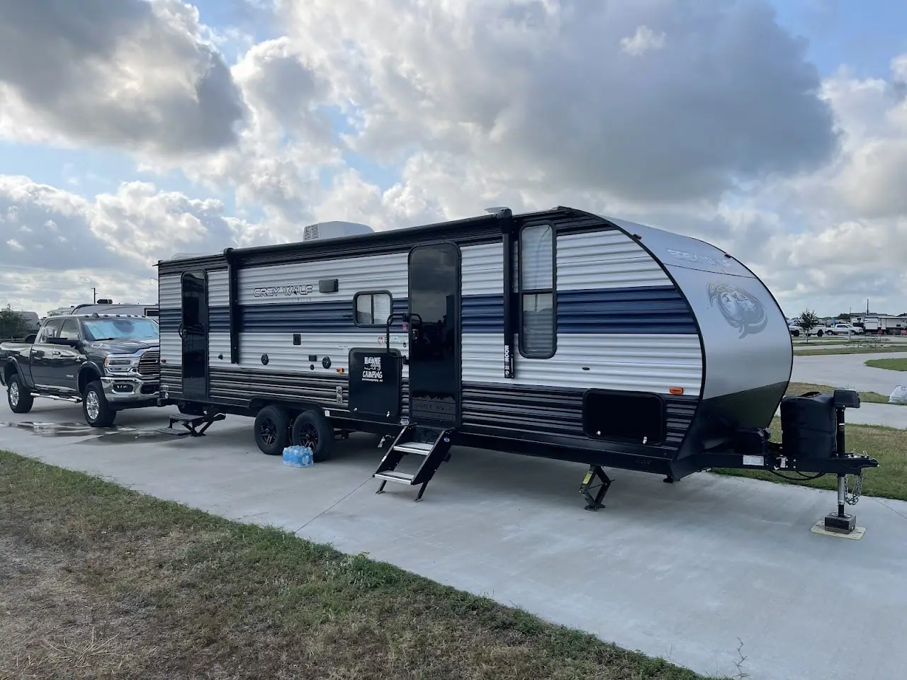 Homeaway Camping LLC, RV dealers in Brookshire
