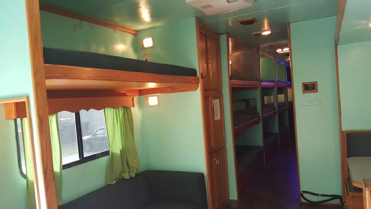 Crown Classic Coach, RV dealers in Mobile