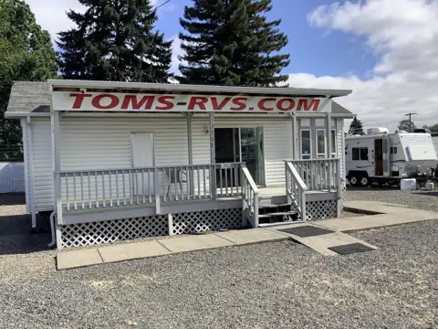 Tom's Travel Homes in Salem, OR