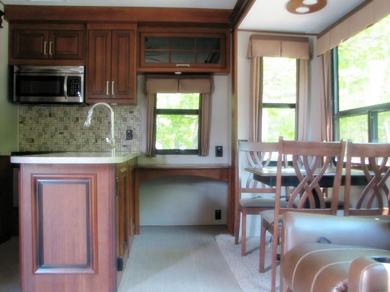 Mann's RV, RV dealers in Rutland