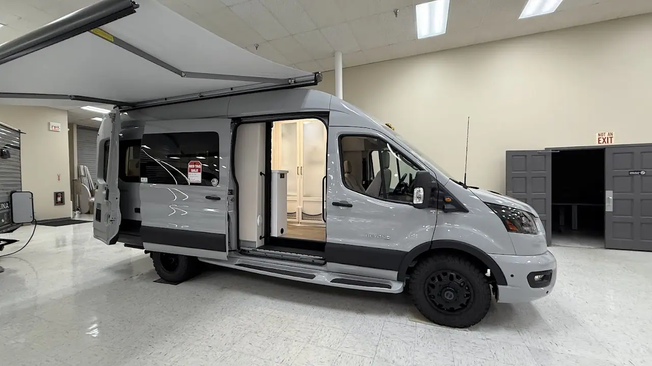 Rhino Linings Giant Recreation World, RV dealers in Winter Garden
