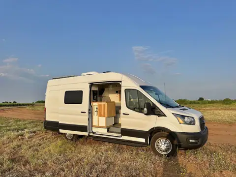 Groove Vans photo 3