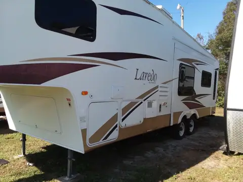 Como RV Truck & Auto Sales photo 2