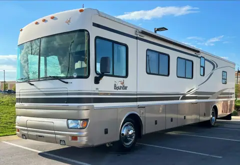 Happy campers rv sales llc in St Cloud, FL