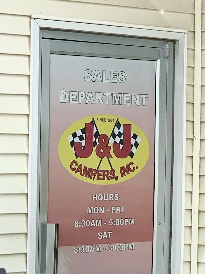J & J Camper Sales, RV dealers in East Moline