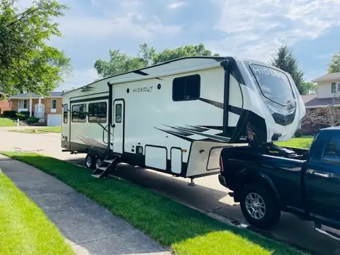 J & J Camper Sales photo 2