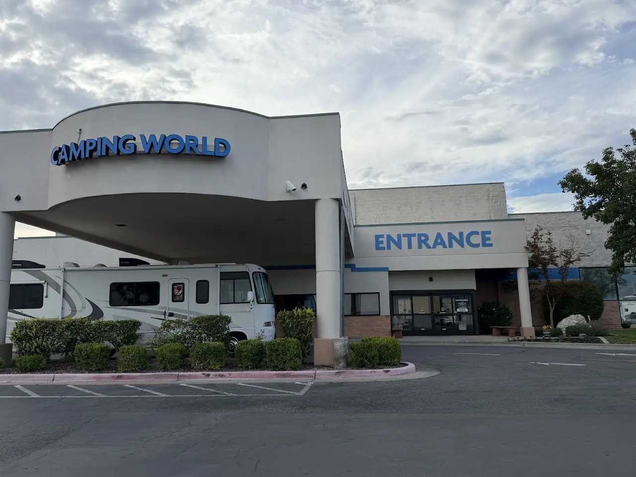 Camping World - Kaysville, RV dealers in Kaysville