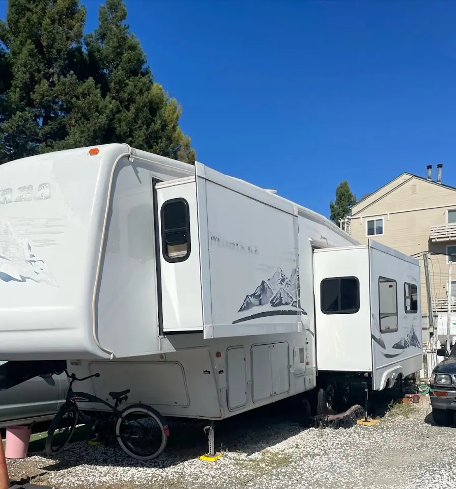 Dave’s Rv Sale’s ( Buy Sell Trade ), RV dealers in Sacramento