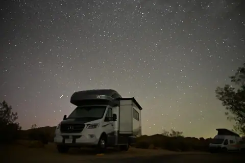 Road Shark RV Rentals photo 2