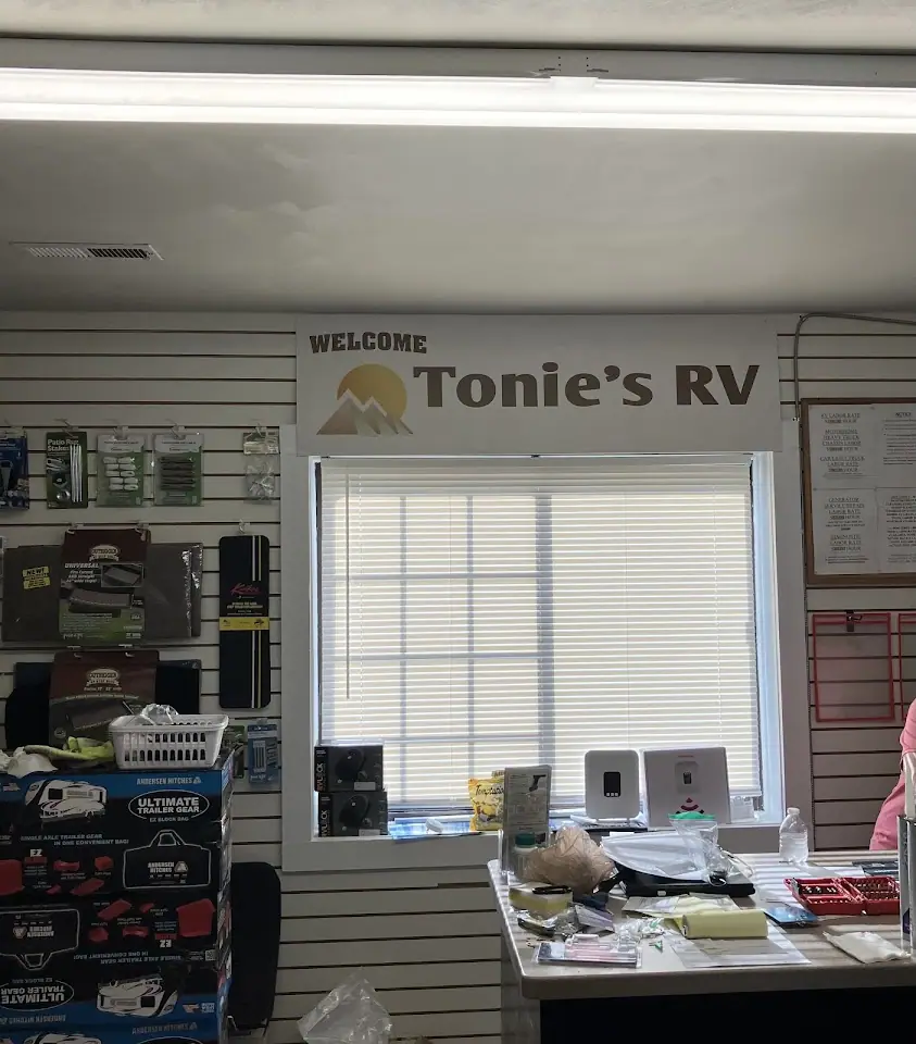 Tonie's RV, RV dealers in Roanoke