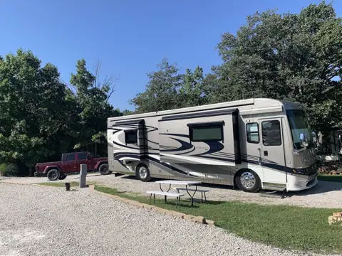 Sewell Motor Coach photo 3