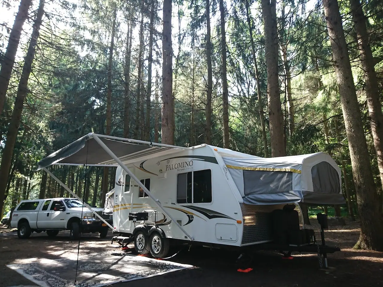 Family RV Center, RV dealers in Newark