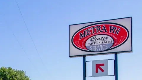 Metra RV Center photo 2