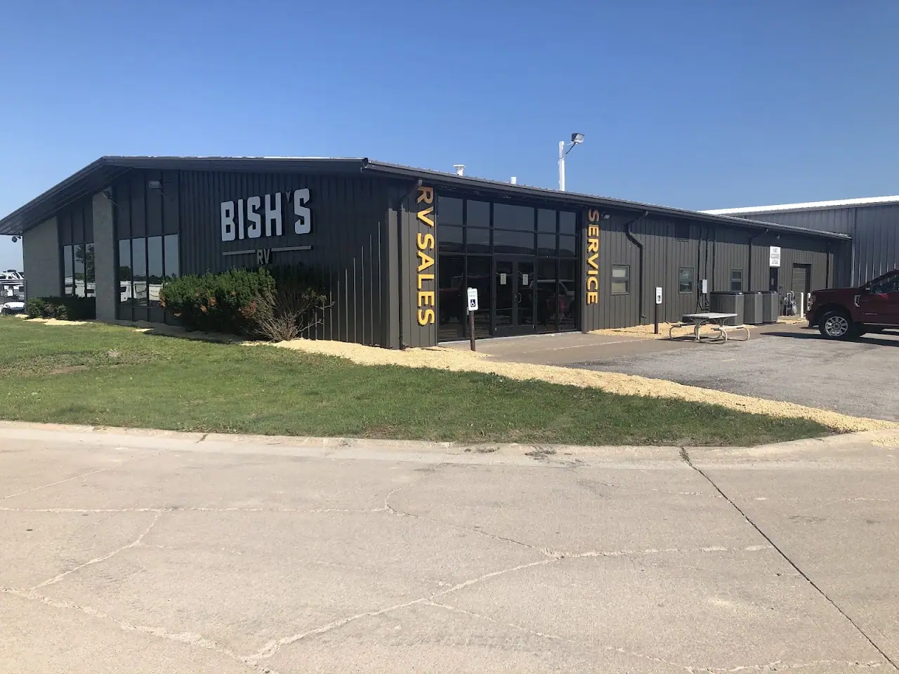 Bish's RV of Davenport, RV dealers in Eldridge