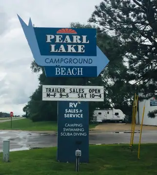 Pearl Lake Trailer Sales photo 3