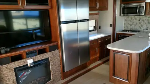 Big Adventure RV photo 3