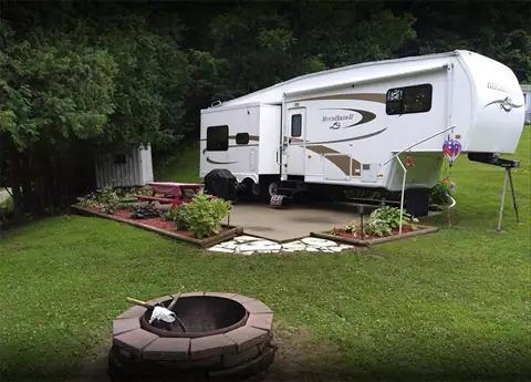 Brown's Guttenberg RV & Marine photo 2
