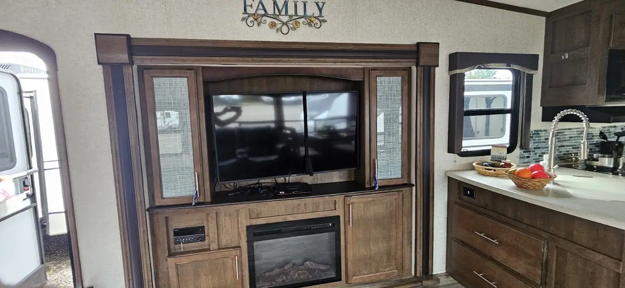 Curtis Trailers, RV dealers in Beaverton