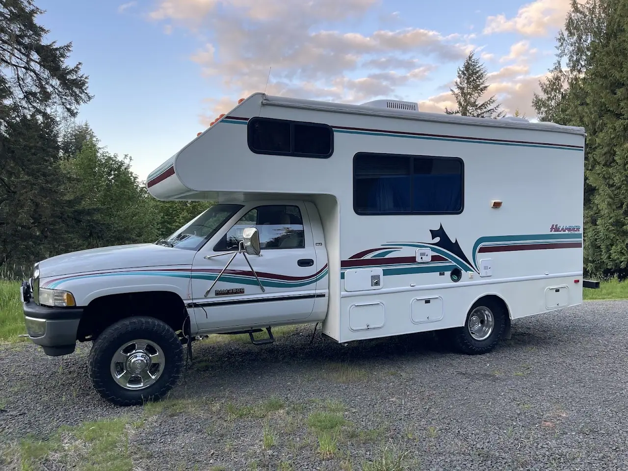 World of RV's, LLC, RV dealers in Salem