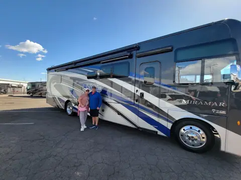 Elite RV Sales photo 3