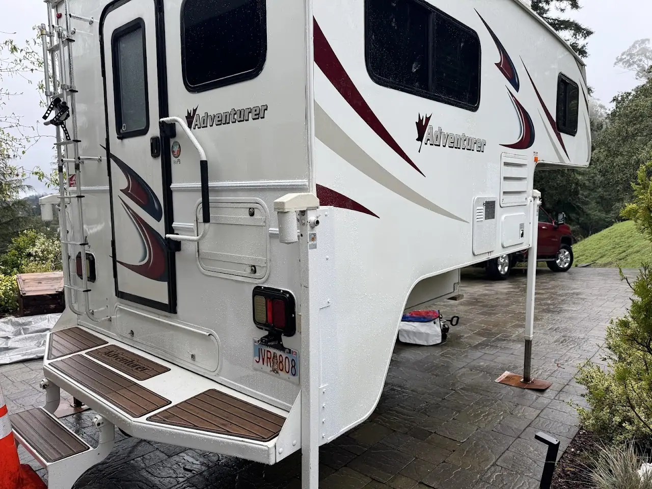V&V Bros RVs and Trailers Parts and Services, RV dealers in Redwood City