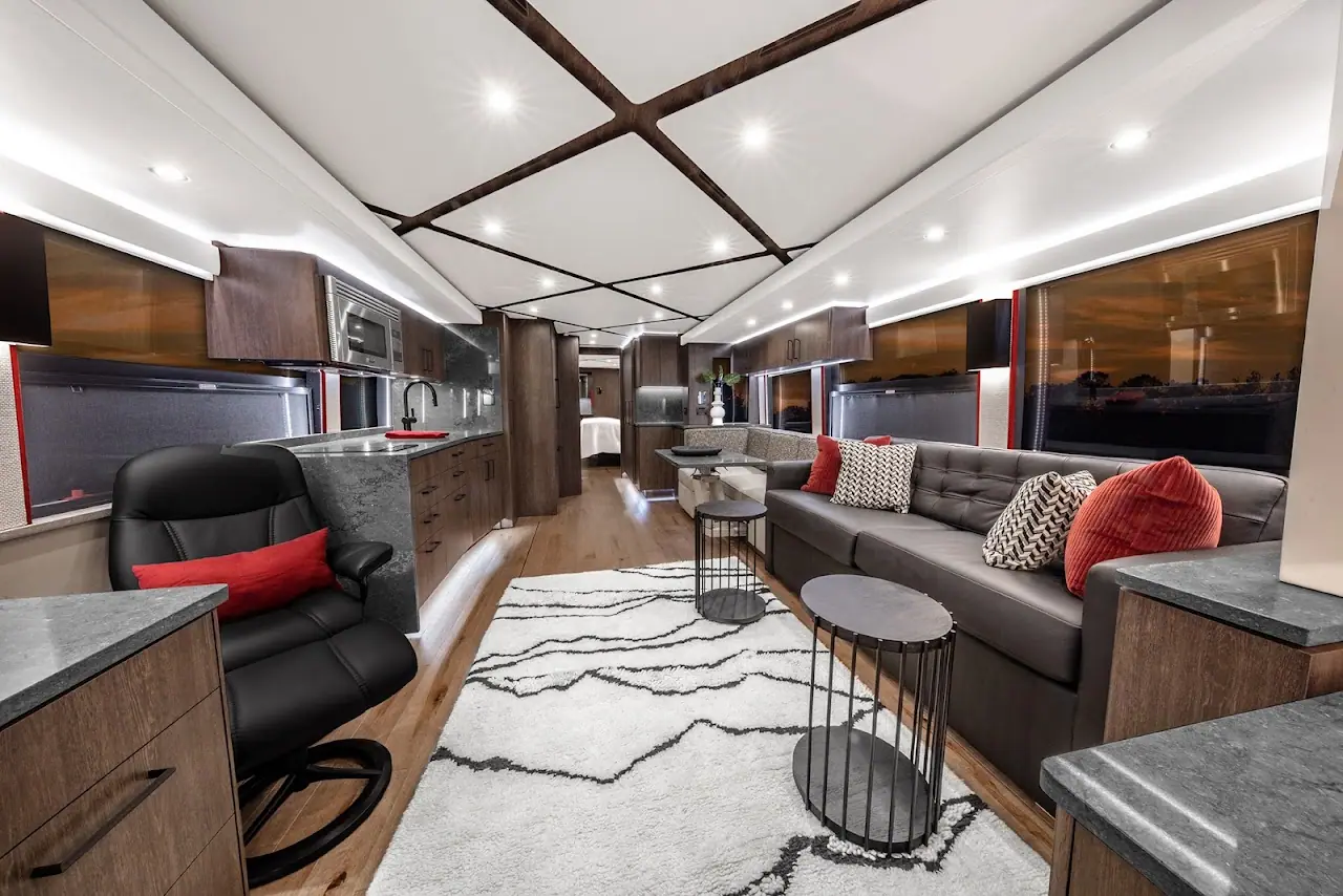 Featherlite Coaches, RV dealers in Suffolk