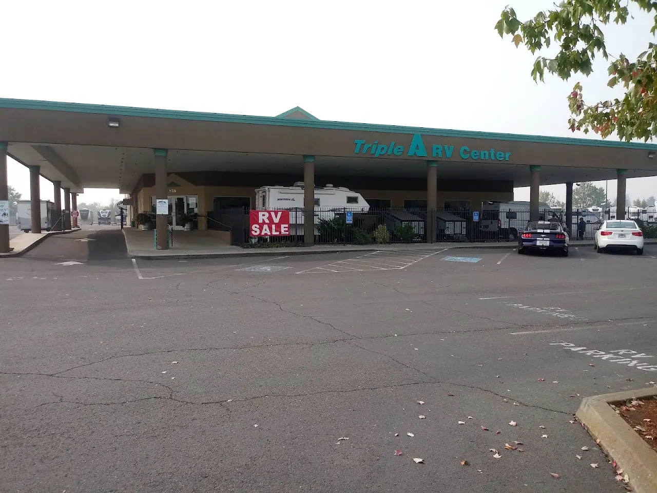 Camping World - Medford, RV dealers in Medford