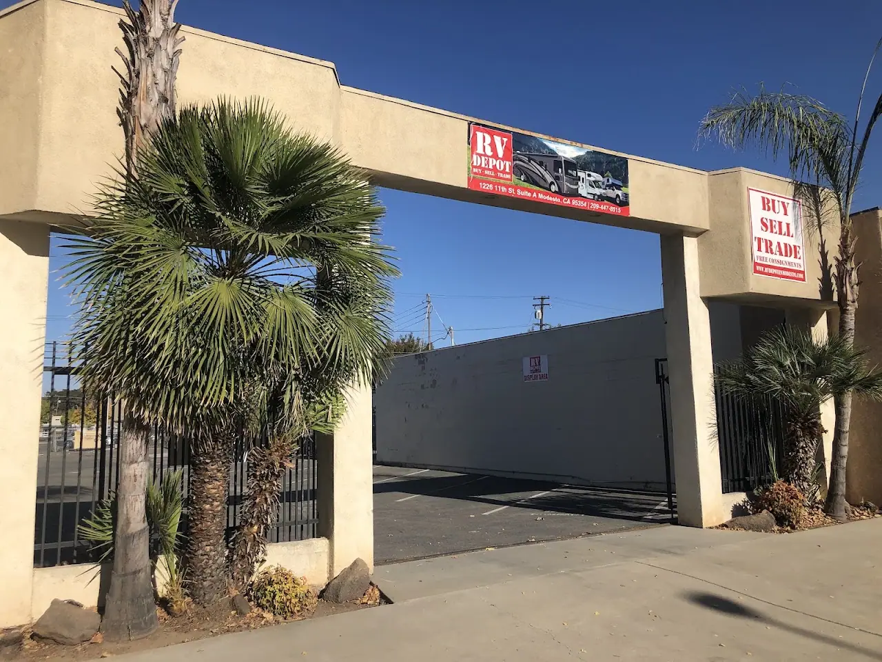 Rv zone, RV dealers in Modesto