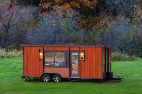 ESCAPE RV & Tiny Homes photo 3